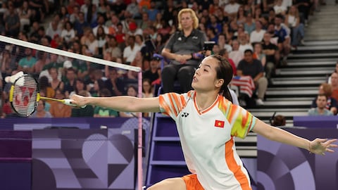Nguyễn Thuỳ Linh thắng dễ trận ra quân môn cầu lông Olympic 2024